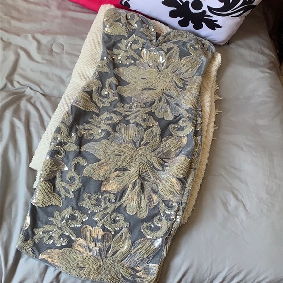 Strapless sequence dress - Picture 4 of 7